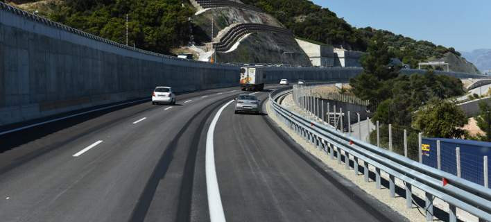 Πόσα θα πληρώσουν οι ιδιοκτήτες των ανασφάλιστων οχημάτων – Τα νέα κλιμακωτά πρόστιμα